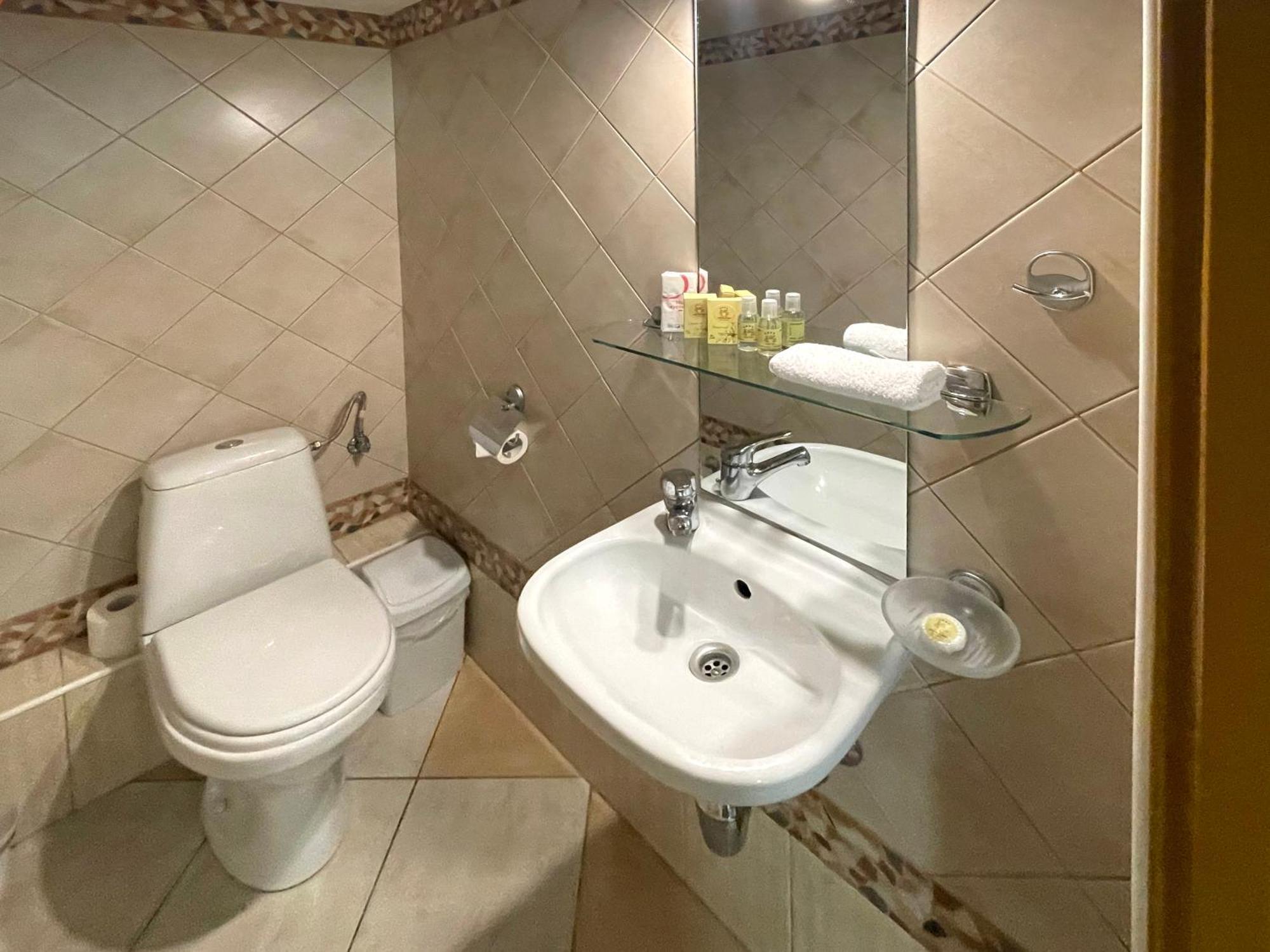 Economy Room In Hotel Eney Lviv Kamer foto